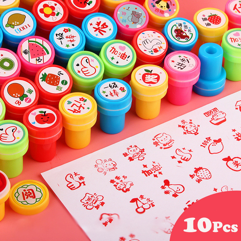 

10Pcs Cartoon Cute Animal Encourage Stamps Toy Award Badge Children Birthday Party Favors Funny Holiday Party Goodie
