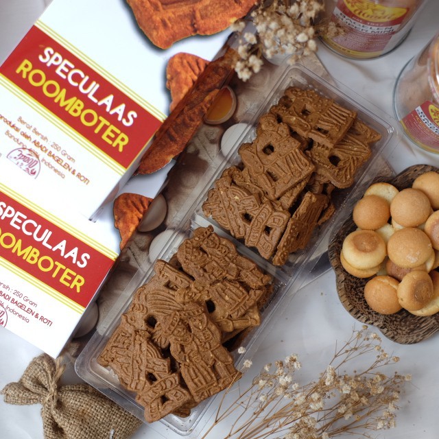 

Speculaas Roomboter Abadi Bagelen Bandung Oleh Oleh Snack Bandung