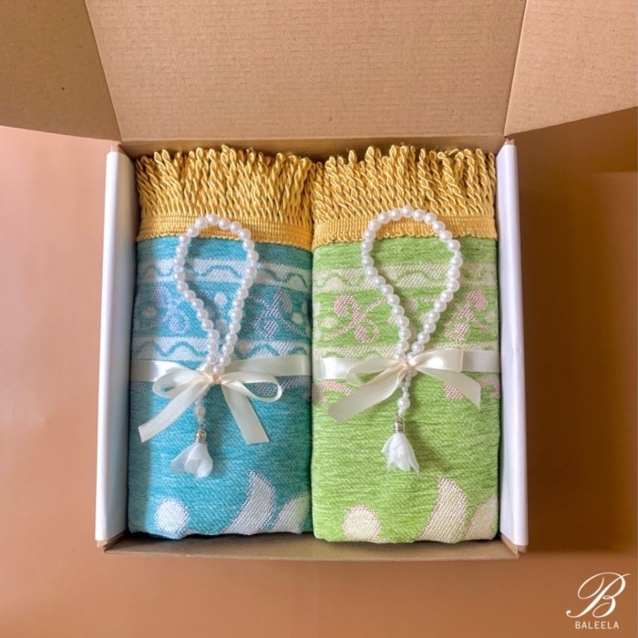 

DISKON TERMURAH - Hampers Kado Nikah Sajadah Couple/Hampers Sajadah Premium - Seri B