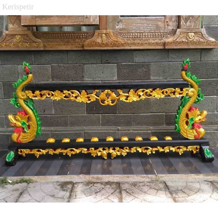 

Jagrak Stand Dudukan Keris Model Dragon Modern Isi 9 Sungging murah terlaris