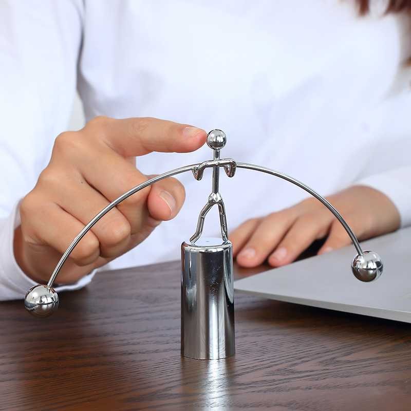 Pajangan Meja Stickman Cradle Dynamic Balance Instrument Ball Pendulum COD Murah Kualitas Import