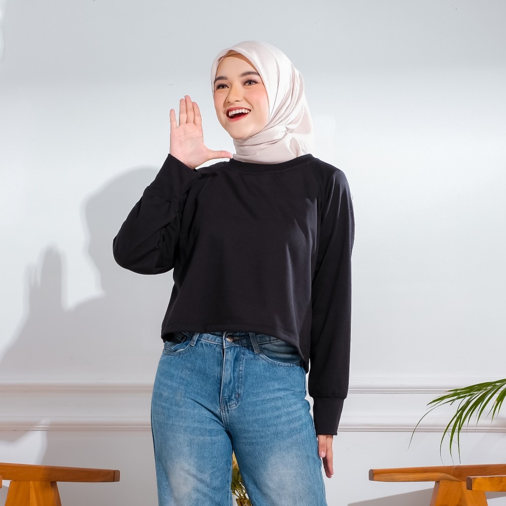 DAISY Crop Top Basic Tee Kaos Lengan Panjang/Terbaru