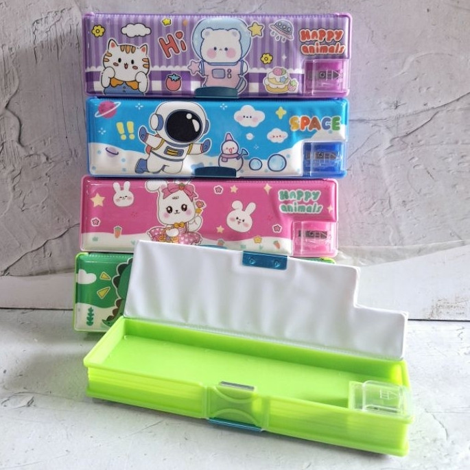 

New (12 Pcs) Kotak Pensil Magnet + Sharpener Squeezy PC-SQ 2022Premium