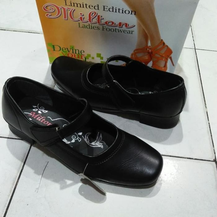 Sepatu pantofel sekolah nita/Sepatu paskibra Milton hitam - Hitam, 36