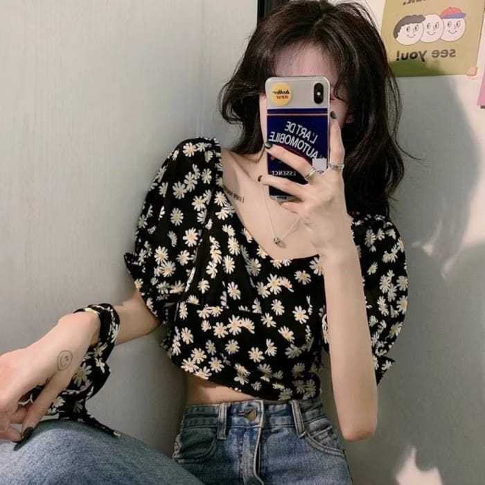 DOLLAR - ZER BLOUSE GISELA DAISY BUNGA LENGAN PENDEK MODEL KEKINIAN TOP / FLORAL DAISY Bahan Floral 