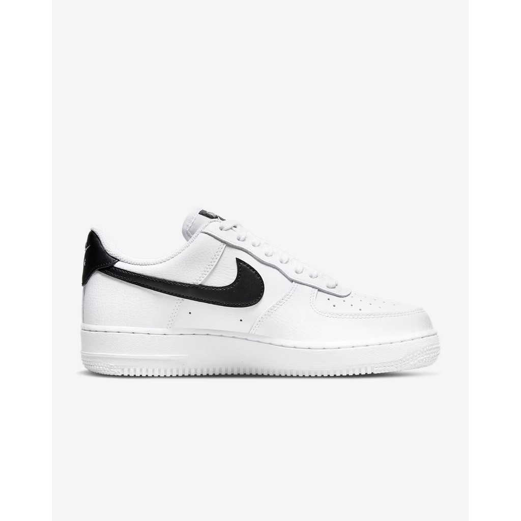 Sepatu Wanita Air Force 1 '07 - White/White/White/Black (DD8959-103)