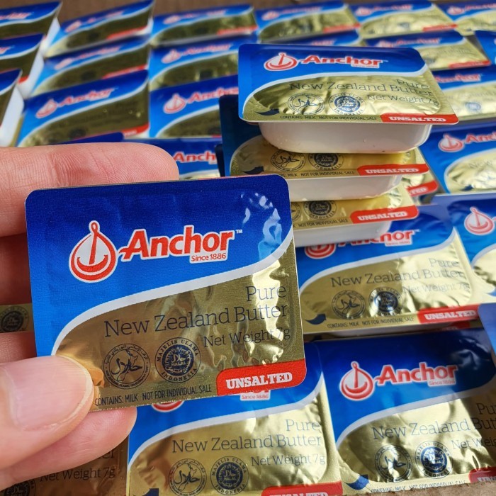 

BUTTER PORTION UNSALTED ANCHOR 7g (pack isi 10 mini cups)