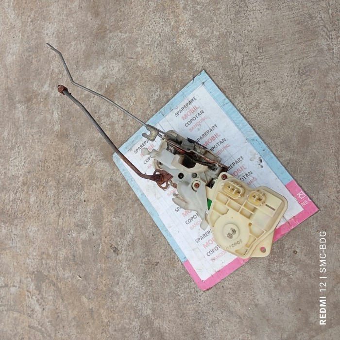 

Doorlock plus actuator pintu depan kanan Honda Odyssey RA6 original