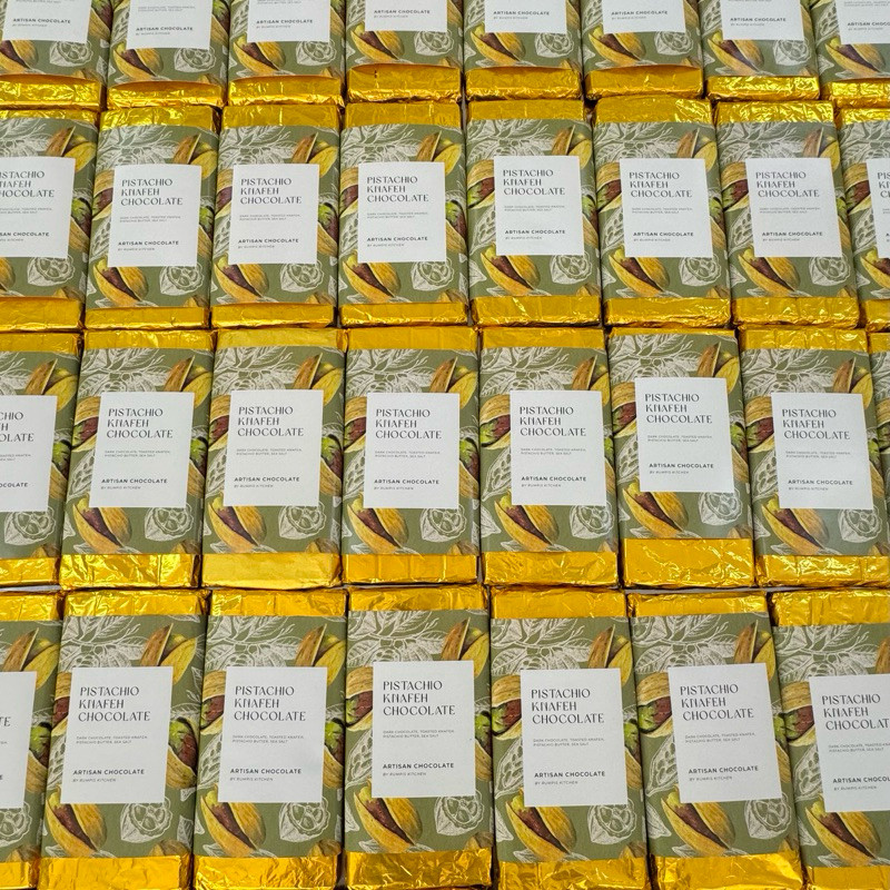 

Dubai Pistachio Knafeh Chocolate 95gram (THIN SIZE) Ready Stock