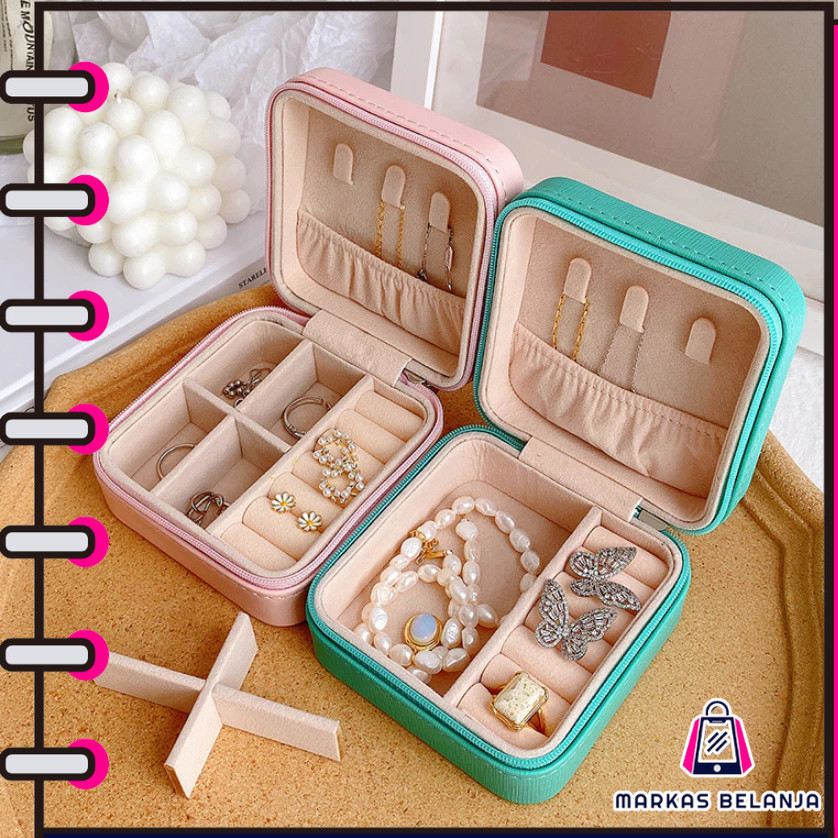 

Kotak Perhiasan / Box Penyimpanan Anting Kalung Gelang Portabel / Box Case Anting Cincin Kalung Aksesoris Serbaguna Y3384