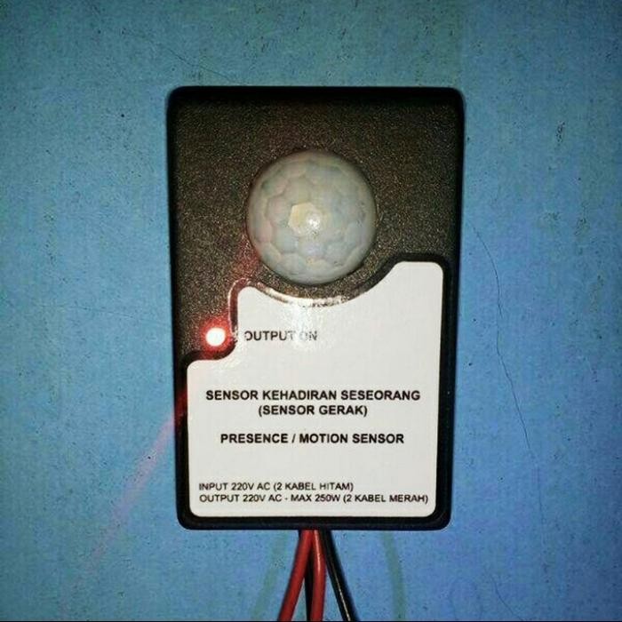 SENSOR GERAK PIR (MOTION SENSOR) AC 220V