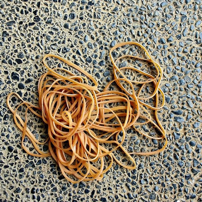 

karet packing ikan koi 100 gram karet kwetiaw jumbo d8