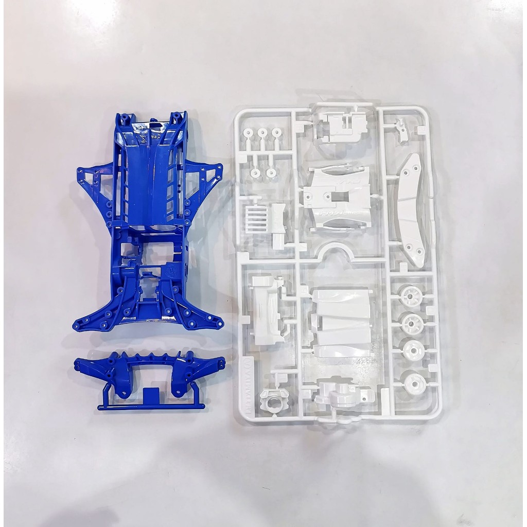 Tamiya Chassis Akar FM-A (Blue) + Gearbox FM-A (White)
