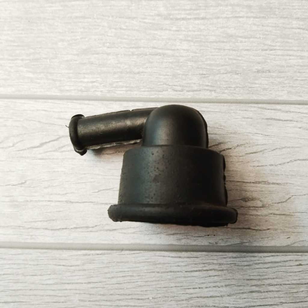 NOS/KARET TUTUP LAMPU SEIN SEN BELAKANG VESPA PX80, PX125, PX150, PX200, T5 125cc -