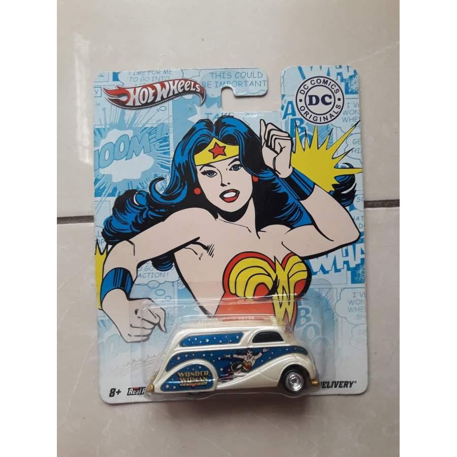 HOT WHEELS - DECO DELIVERY  WONDER WOMAN