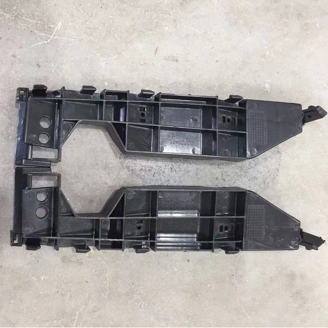 Bracket bemper depan suzuki swift 2006-2012 original - Kiri