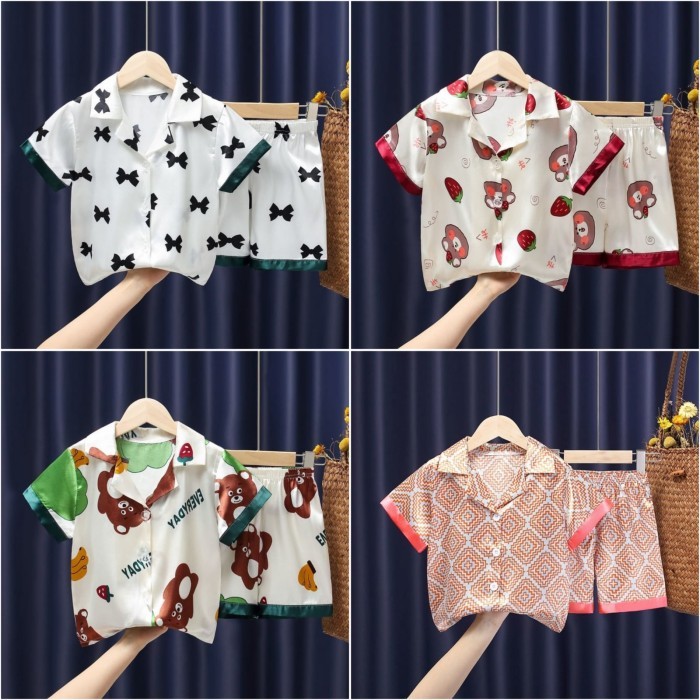 ✨READY✨ -Piyama Anak Bahan Satin Sutra Silk Import Premium - kucing putih, 100-120