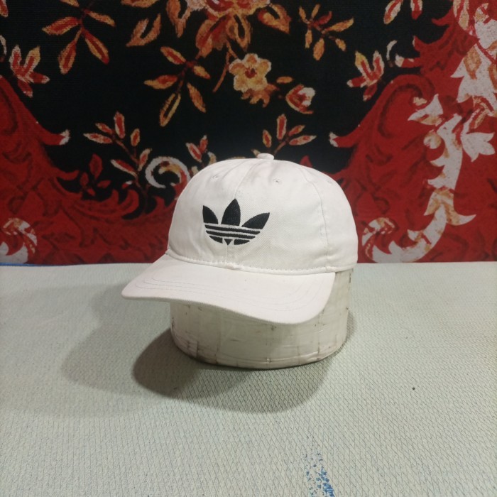 Topi ADIDAS BUNGA caps keren murah setelan