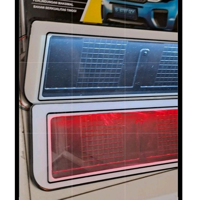 COVER PLAT NOMOR MOBIL IZY MIKA PUTIH - AKRILIK LAMPU LED ORIGINAL IZY