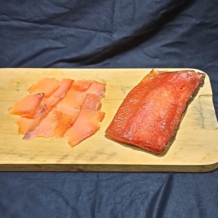 

Smoked salmon SLICES & PIECES / Salmon Asap Iris & Potongan