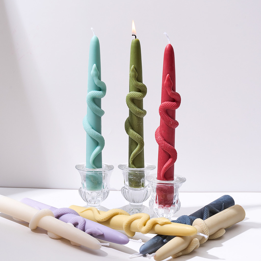 

Relief Snake Silicone Candle Mold DIY Handmade Long Pole Cylinder Aromath Candle Plaster Resin Mold Craft Ornaments Home Decor