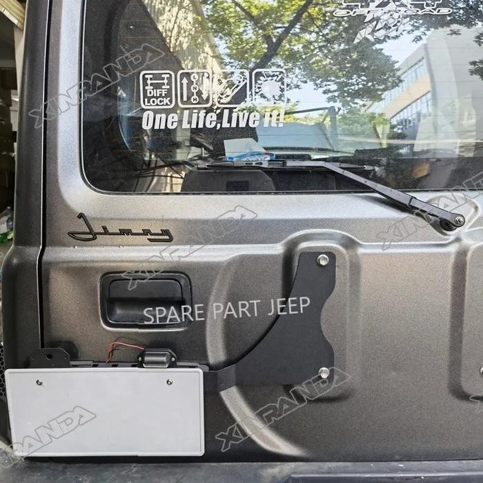 Bracket Braket Plat Nomor Belakang Kiri Suzuki Jimny JB74