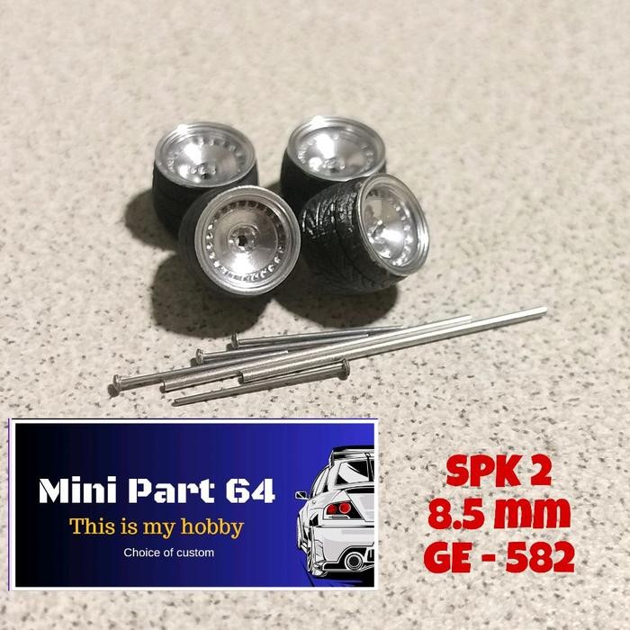 Diorama Diecast Ban Celong GE582 Miniatur Skala 64