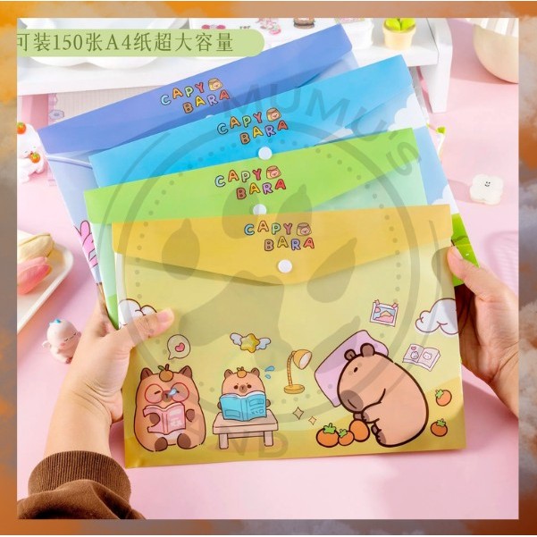 

MUMUSLAND MAP KANCING PLASTIK PUNGGUNG PASTEL MOTIF KAPIBARA & DOFF F4 FOLIO S-PO031