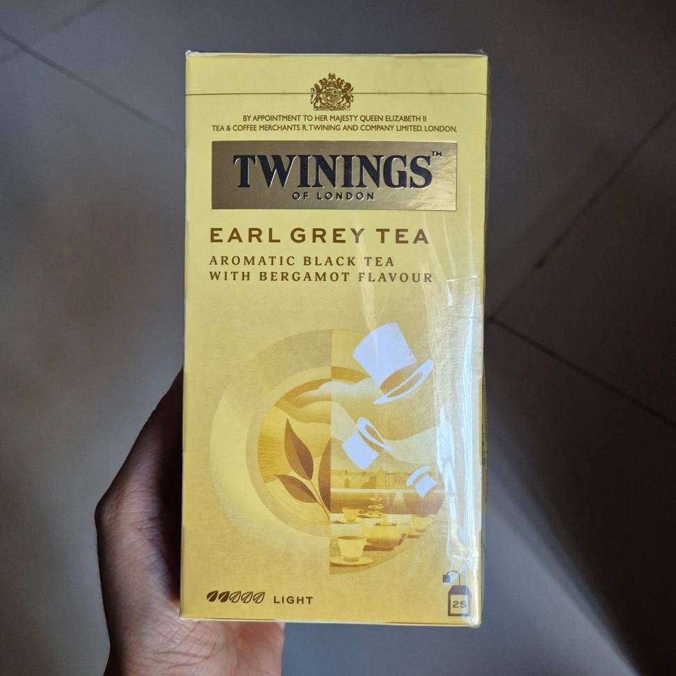 

Twinings Earl Grey Bergamot Black Tea Teh Celup Import ( 25 Bags )