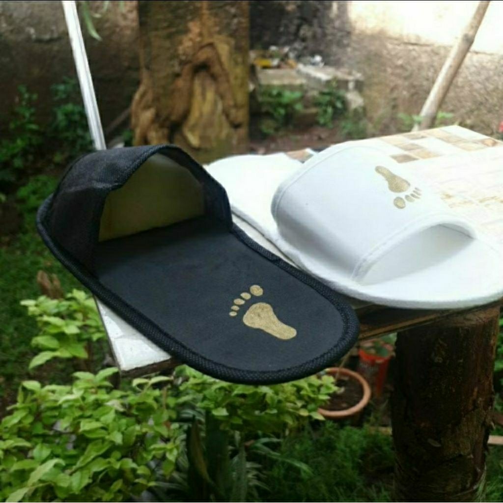 sandal hotel/sandal room/sandal indoor logo