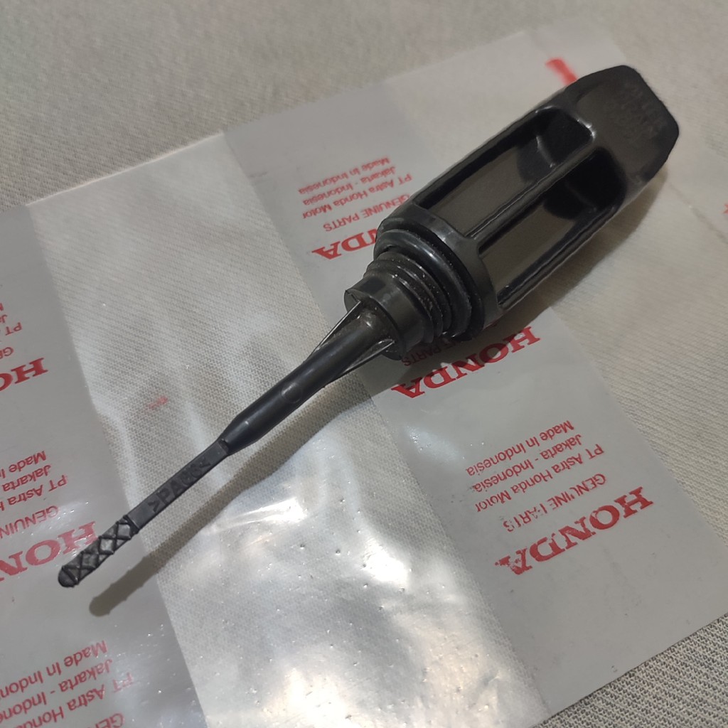 Colokan oli stick oli gauge oil level tutup oli atas Honda Genio Scoopy K2F Beat K1A