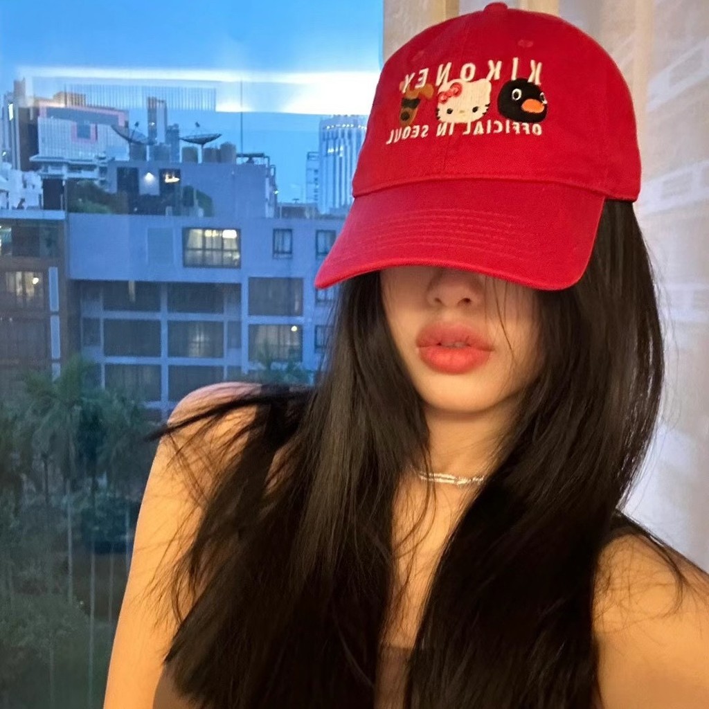 

Sanrio Hot Selling Unisex Anime Hello Kitty Cartoon Cap Y2K High Quality Baseball Cap Retro Peaked Cap Kawaii Couple Gift