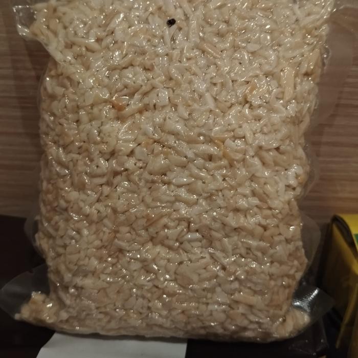 

Promo Kacang Almond Cincang mentah Raw almond asli - 100 gram