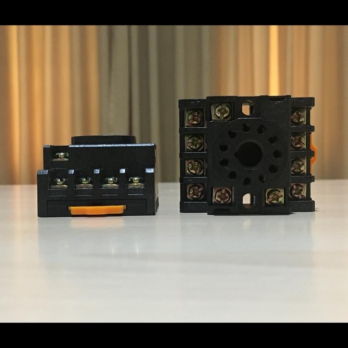 ZL99 SOCKET SOKET PF113A 11 PIN RELAY MK3P MKS3P JTX 2C JQX 10F H3CR-A