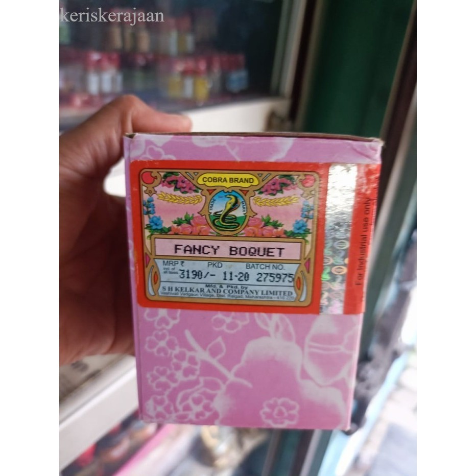 

minya kobra asli sari kobra fancy boqet untuk upacara adat bk Keris sengkelat majapahit mataram kartosuro kartasura BalineseJawa Java antik