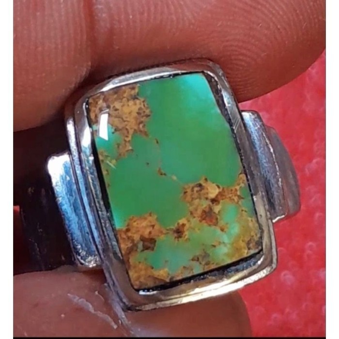 Pirus Persia Neyshabur hijau urat emas