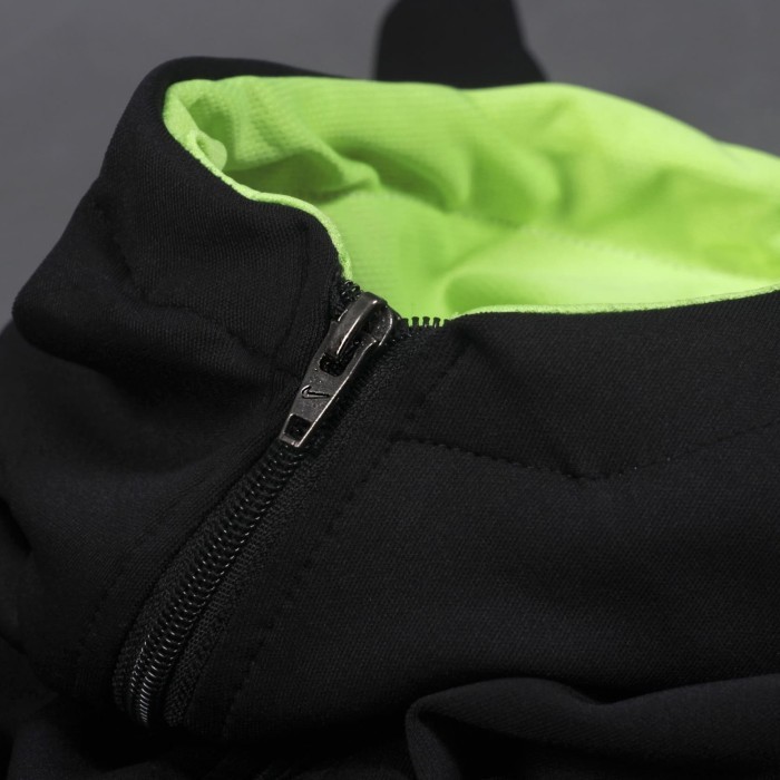 ✨BISA COD✨ -NIKE TRAINING JACKET THUMBHOLE | JUMPER RUNNING | JAKET NIKE SPORT ORI - M