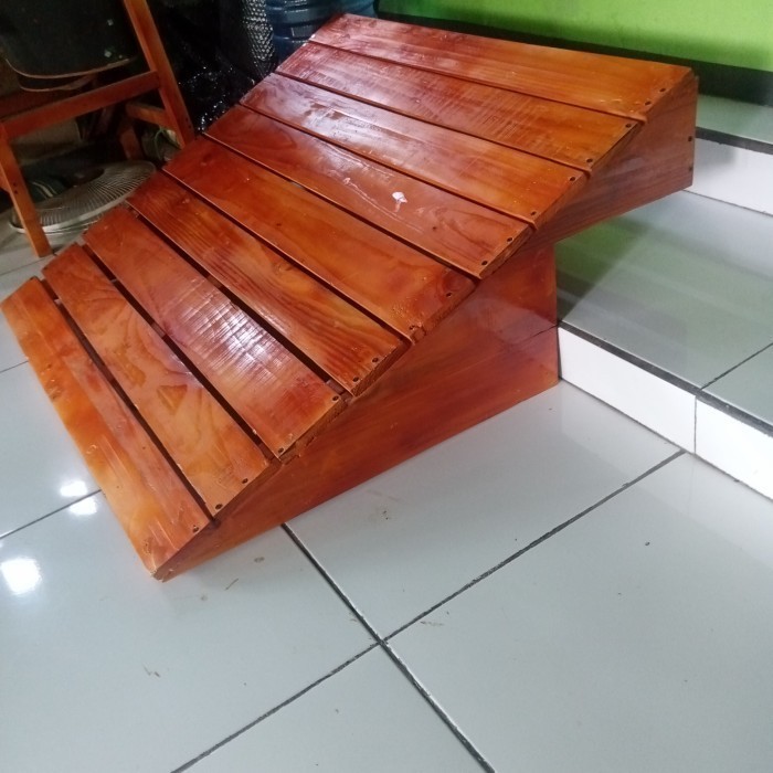 papan tanjakan motor lebar 50cm Tanjakan depan rumah 2 tingkat