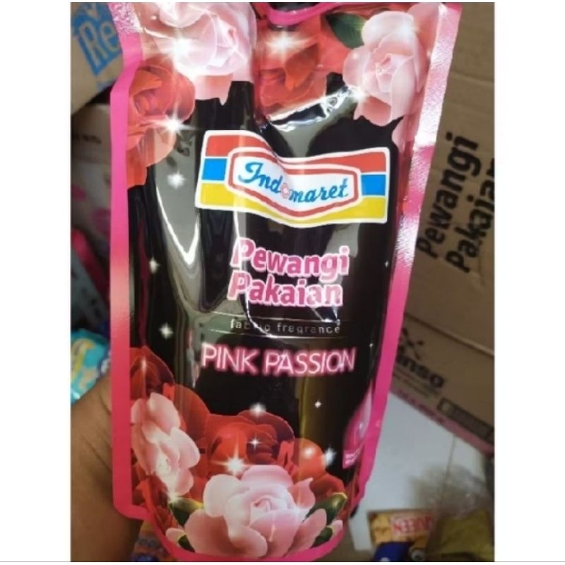 

Pewangi Pakaian Indomaret Pink Passion 900 ml