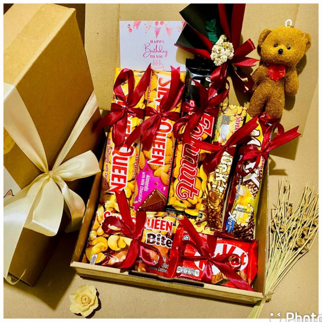 

Hampers Cokelat / Kado ulang tahun / Gifts / Wisuda,Ultah,Anniversary,Valentine,pacar