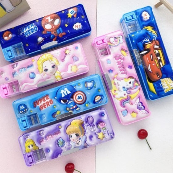 

TERLARIS! KOTAK PENSIL MAGNET ADA SERUTAN / PENCIL CASE MODEL RAUTAN / TEMPAT PENSIL ANAK GAMBAR - PEREMPUAN