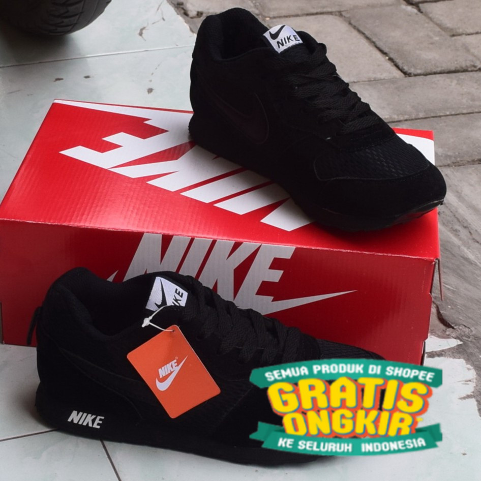 SEPATU SEKOLAH HITAM POLOS PRIA WANITA / SEPATU SEKOLAH OLAHRAGA & OUTDOOR / SEPATU KETS FULL BLACK 