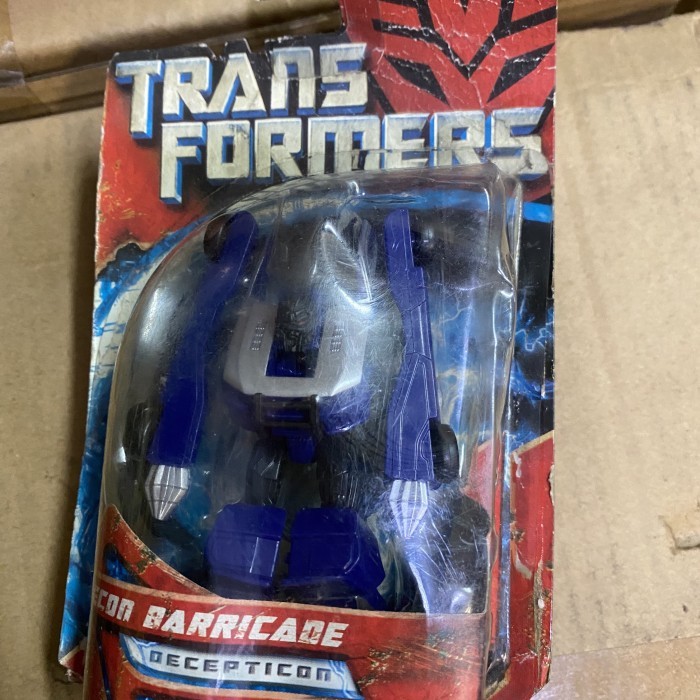 transformers robot - Barricade