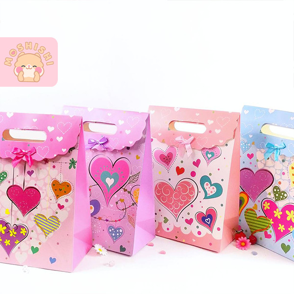 

Paper Bag/Hampers/Tas Kado/Tas Hadiah/Tas Bingkisan/Bungkus Kado Love