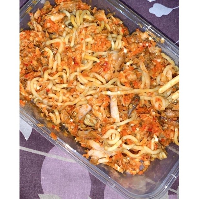 

MIE LAUT PEDES BESAR