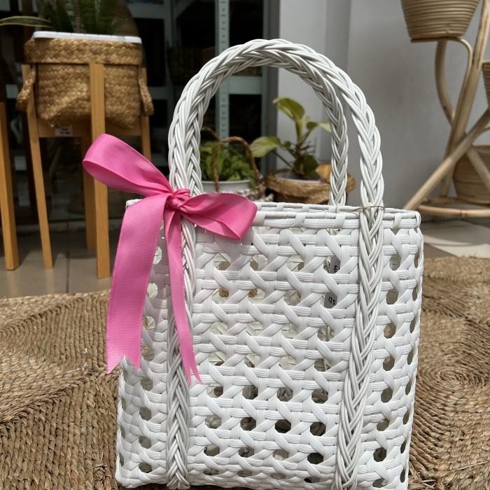 

Promo Tas Anyaman Plastik / Tas Hampers / Tas Kepang Kembang E54 - Putih S terlaris