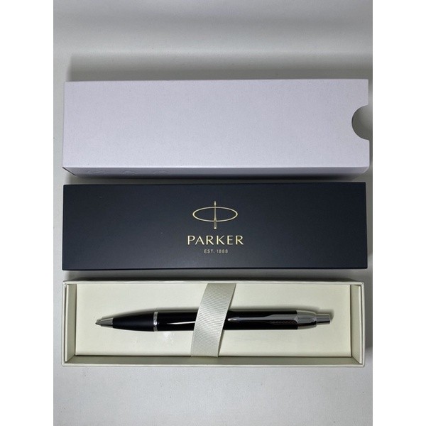 

Pulpen Parker Im Ballpoint LQ Black Crome Trim ( Klip Silver )