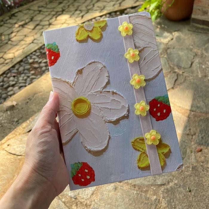 

MIKIREI Diary Camomile Tulip Peach Tomato Hardcover Diary Buku Note Book Planner A5 Ruled with Straps - TOMATO