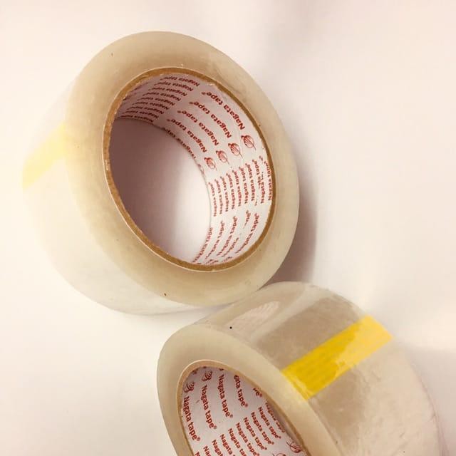 

Lakban Isolasi Coklat dan Putih 80 yard 45mm - Putih