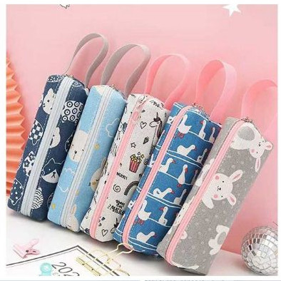 

Tempat Kotak Pensil Murah Grosir Anak Sekolah Perempuan - CANVAS